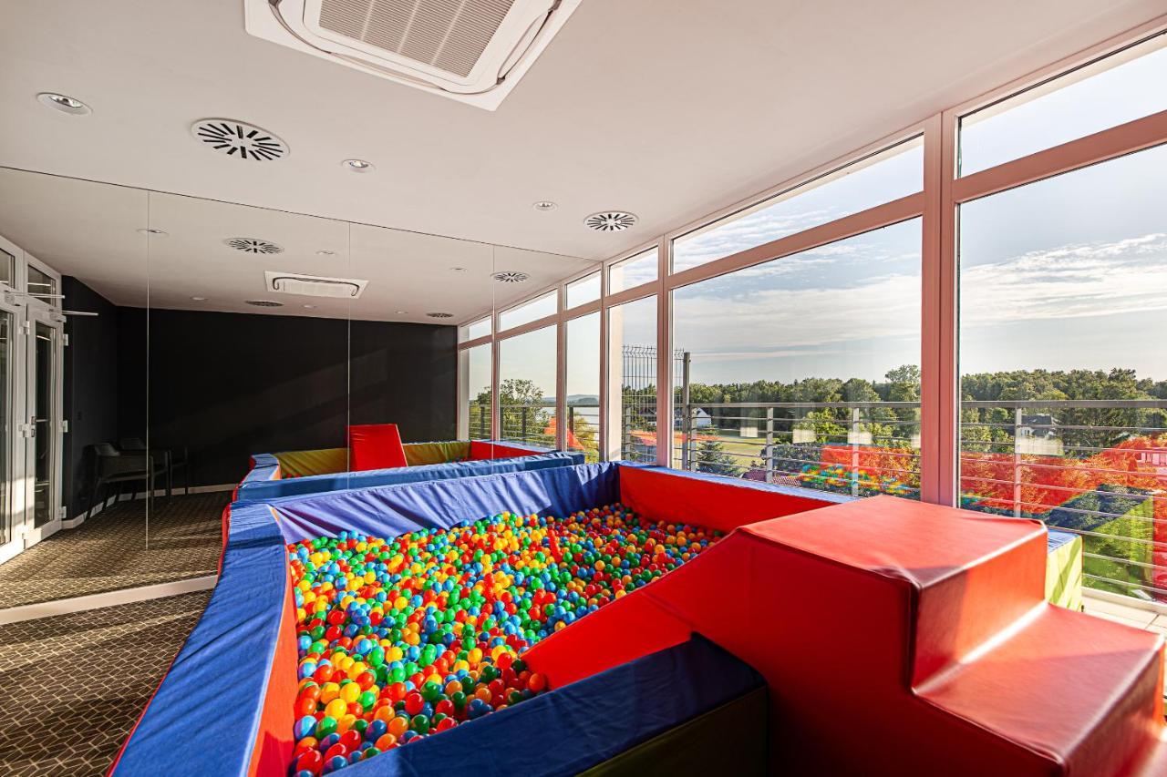 Molo Park Aparthotel Мельно Экстерьер фото