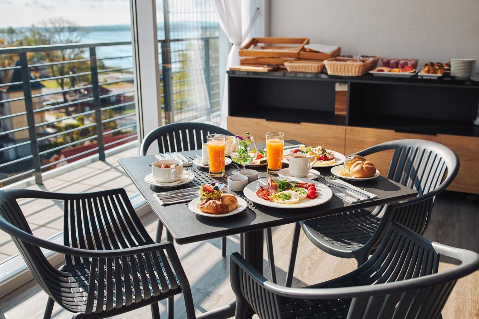 Molo Park Aparthotel Мельно Экстерьер фото